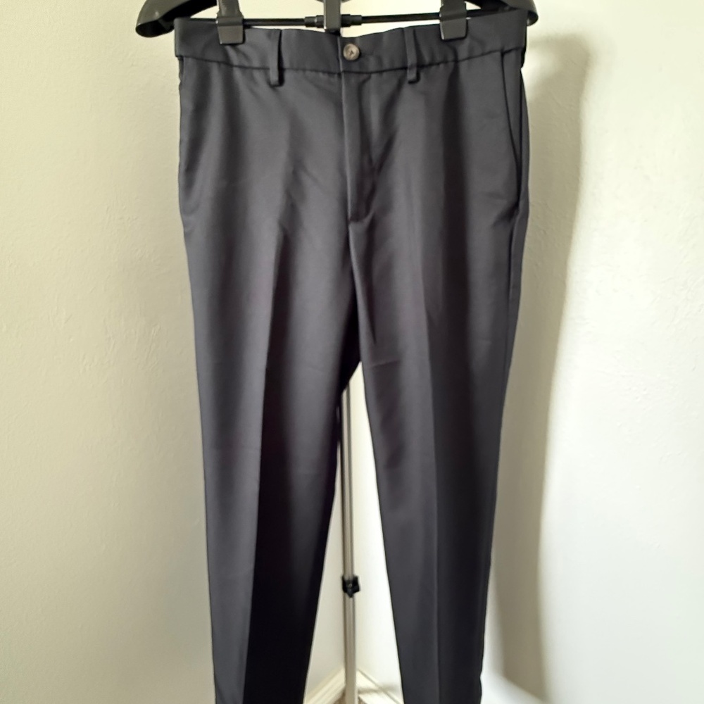 Amazon Essentials Men's Dress Pants - Black - Size 31x30
